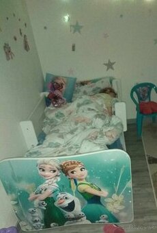 Postele Frozen