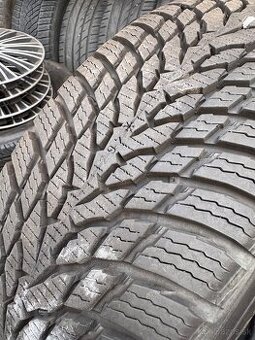 195/65r15 nokian zimne