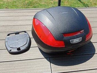 Predam kufor GIVI E470 Simply s montazou