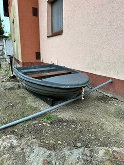 Laminátový čln