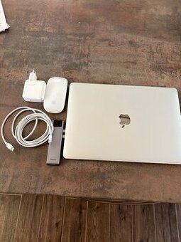 Macbook Air 13 M1 8/256 GB
