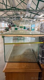 Predam akvarium - 250l