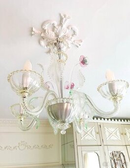 Výnimočný Murano luster – 4-ramenný, ručne fúkané sklo, 24 k