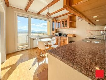 3- IZBOVÝ BYT SO ŠTYRMI LODŽIAMI S PANORAMATICKÝMI VÝHĽADMI