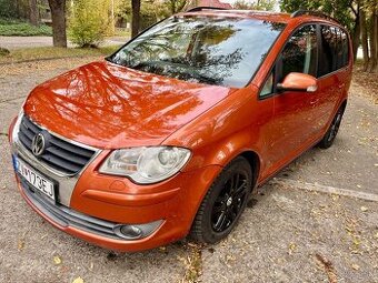 Volkswagen Touran 1.9 TDi, 2009, 7 miestny