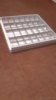 Stropné podhľadové žiarivkové svietidlá