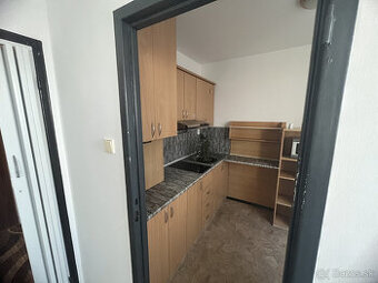 Na prenájom 1 izbový byt - Dunajská Streda