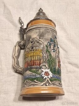 Keramický pivný pohár