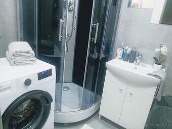 Južná trieda - veľký 3 izbový byt na predaj