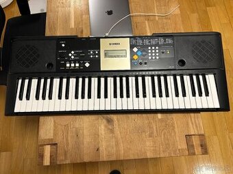 Digitálny keyboard YAMAHA YPT-220