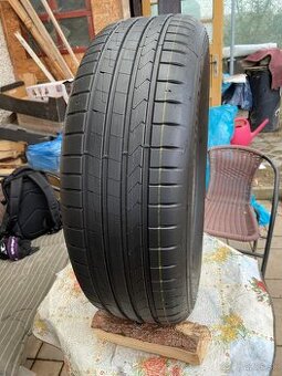 Predám 4× pneumatiky – 215/65 R17 Hankook (takmer nové)