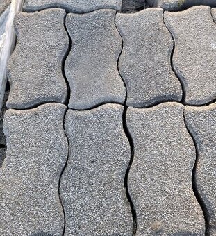 Zamkova dlazba - 50 m²