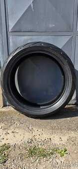 Predám jazdenú moto pneu 200/50 ZR17