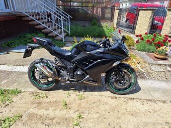Kawasaki ninja 300