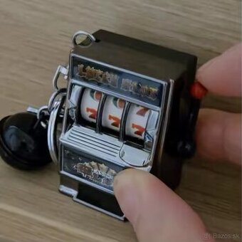 Kľučenka malý hrací automat