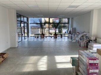 Na prenájom pekný obchodný priestor o rozlohe 110 m2 v Rima