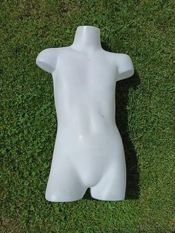 Figurína na oblečenie detská