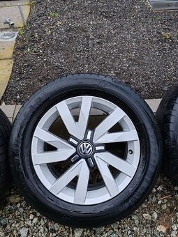 VW Aragon 5x112 R16 215/60 disky