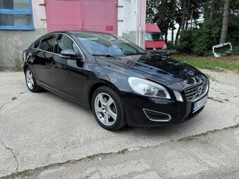 Volvo S60 D5 2.4l 136kw - 1