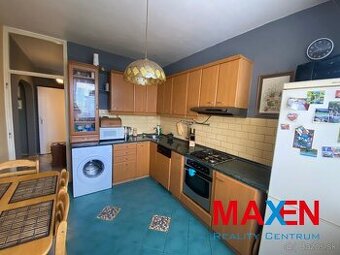 Reserve: Na predaj veľký 3 izbový byt Košice-Sídlisko Ťahano