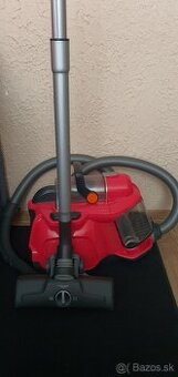Predám bezvreckový vysávač Electrolux typ ESPC72RR.