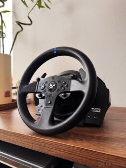 Thrustmaster T300 RS GT + Pedále – ako nový, málo používaný