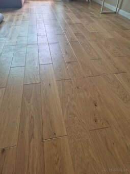 Drevená Dubová podlaha cca 65m² - 10€/1m².
