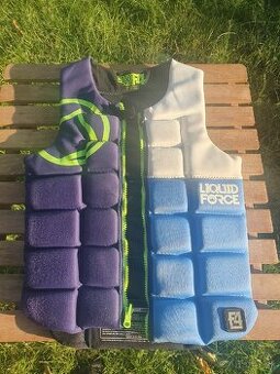 Wakeboard vesta Liquid force M panska