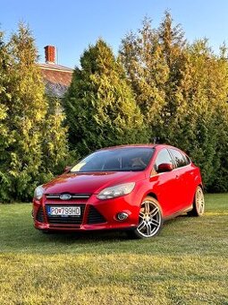 Malo jazdeny Ford Focus 1,6 turbo benzin