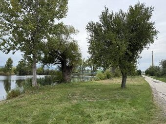 Pozemok na investíciu, pri priemyslenej zóne, pri novom obch