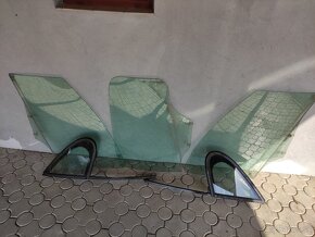 PEUGEOT 207 5DV,3DV,SW panorama+ bočné skla,okná