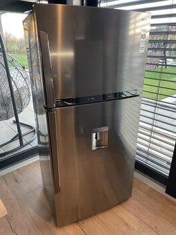 Americká chladnička LG - 1