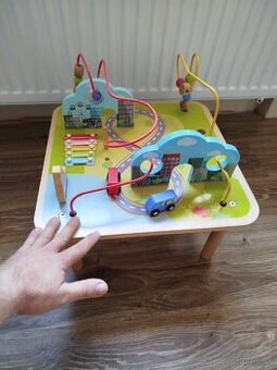 Predám detský stolík