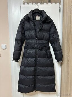 Damska zimná bunda Moncler