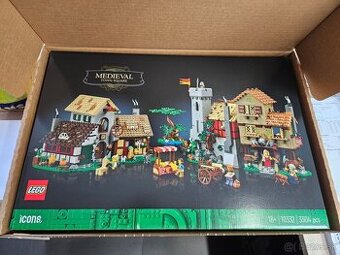 LEGO® Icons 10332 Stredoveké námestie