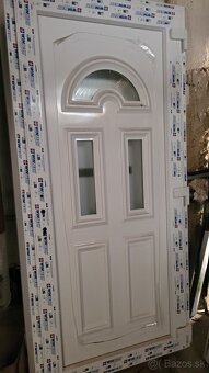 Plastové jednokrídlové vchodové dvere 100x210