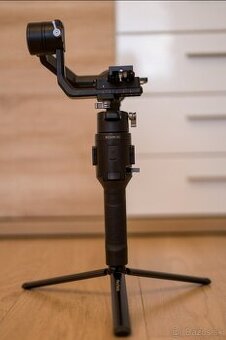 DJI Ronin-SC – stabilizátor + tripod