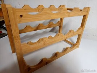 Drevený stojan na víno nový