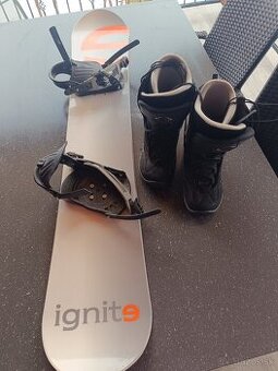 Snowboard s viazaním