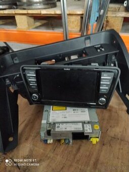 Škoda Octavia 3-Predam Komplet Rádio Colombus