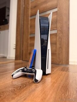 PLAYSTATION 5