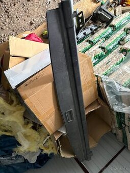 Roleta kufra na Volkswagen Multivan T5 a T6