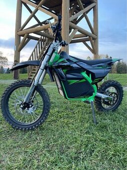 Elektrický pitbike z motorom 5000W 17"/14" Zeleno-čierny