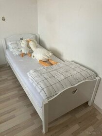 Krásna dievčenská postel Amori biela