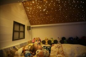 Detska postielka domcek s hviezdnym nebom