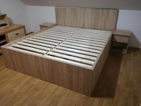 Kvalitná drevená postel - 1