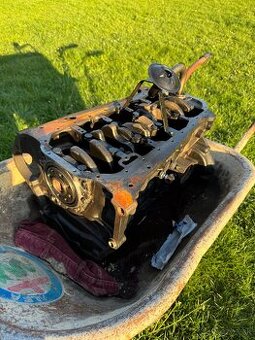 Blok motora Transporter T4