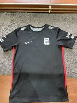 Nike tricko