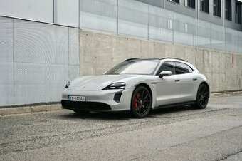 Porsche Taycan Sport Turismo GTS