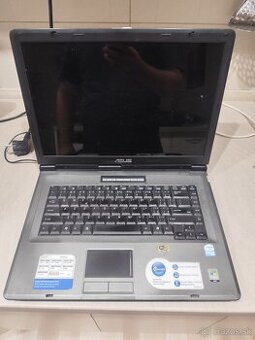 Notebook asus + nabijacka